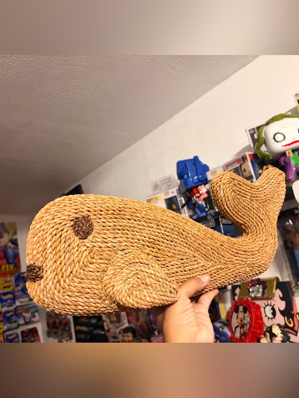 Wicker whale Coastal Accent